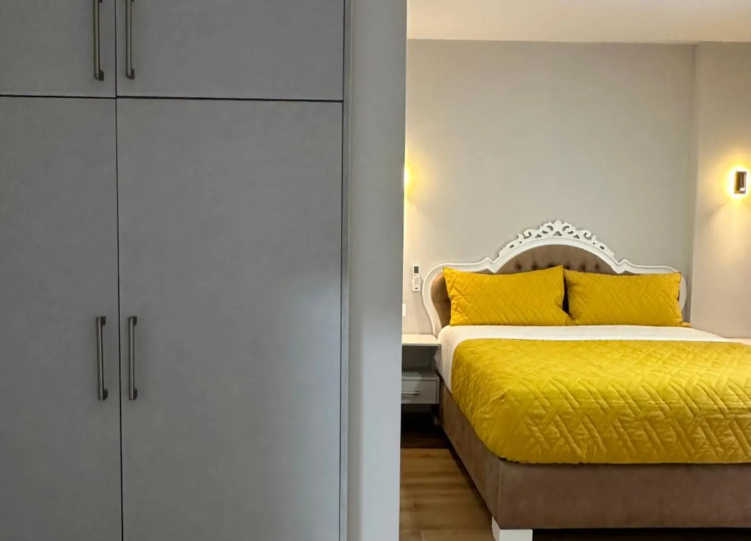 Sea Breeze Suites Himare Albania