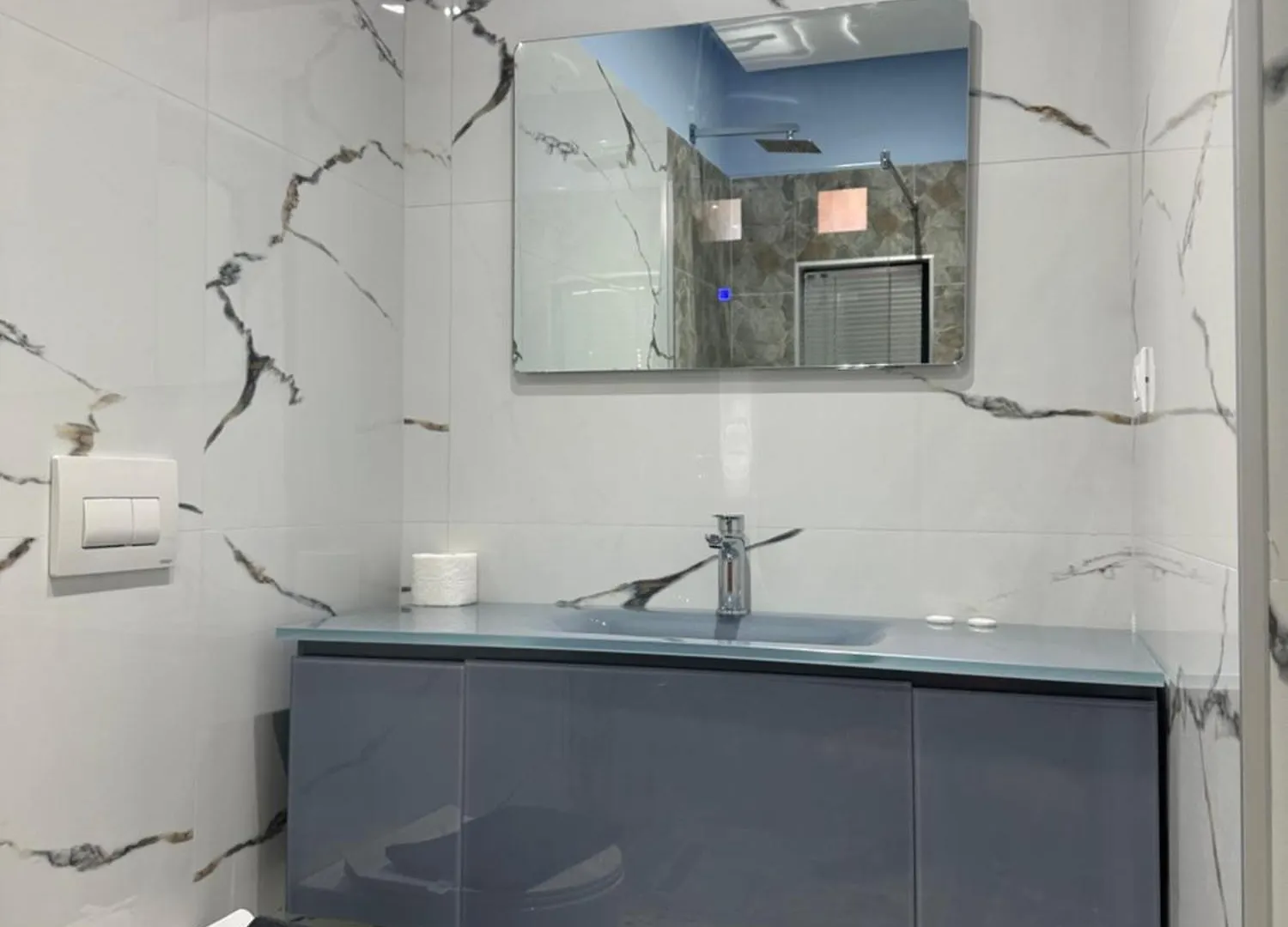 Appartamento Sea Breeze Suites Himare Albania