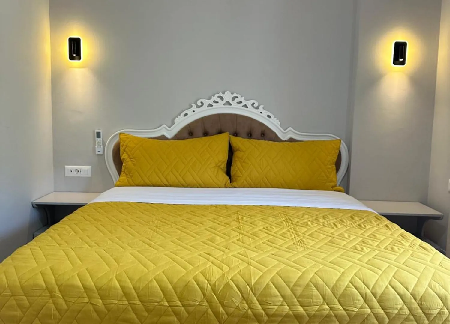 Sea Breeze Suites Himare 0*,  Albania