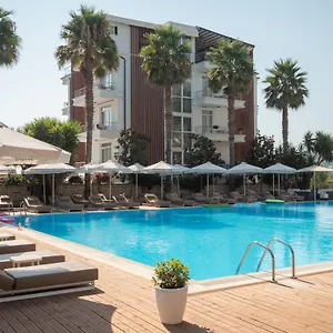 Hotel Nia Boutique By Rapo's, Himarë
